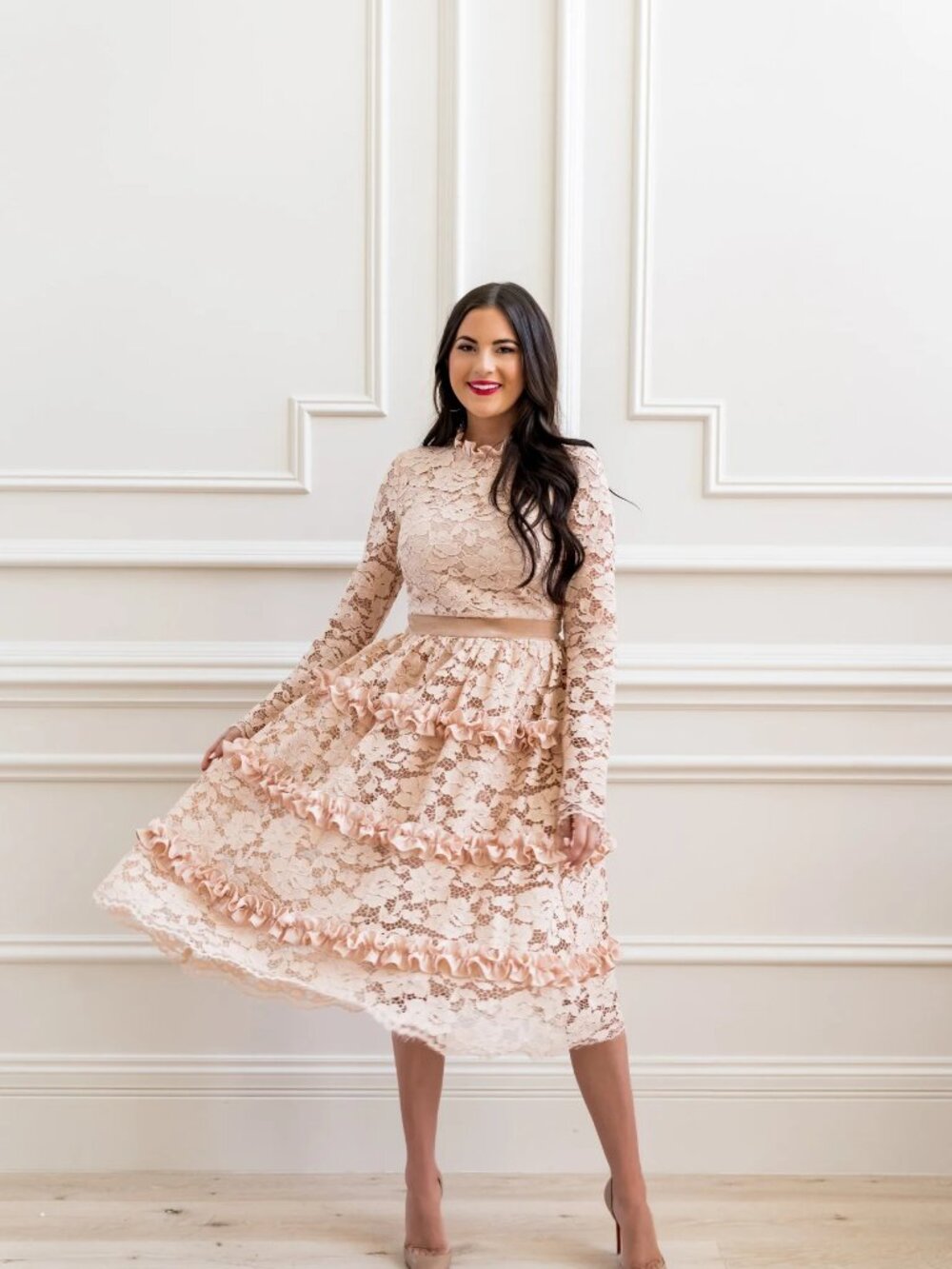 (NWT) Rachel Parcell - ruffled lace long sleeve midi dress (medium)